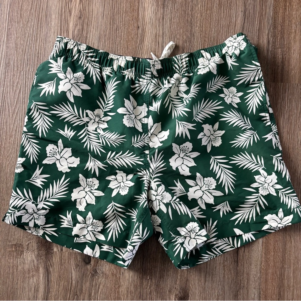 Lands' End Large (36-38) Green Tropical Floral Swim Trunks.